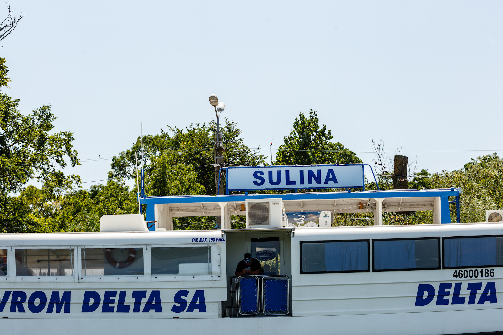 gallery/orig/Sulina_port_pe_apa.jpeg